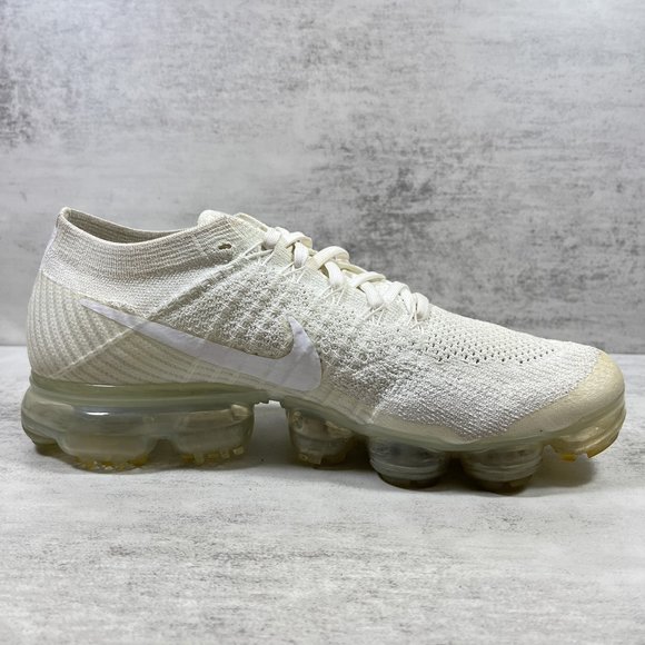 Nike Air Vapormax Flyknit Running Shoes - Women's Size 9.5 - Picture 2 of 10